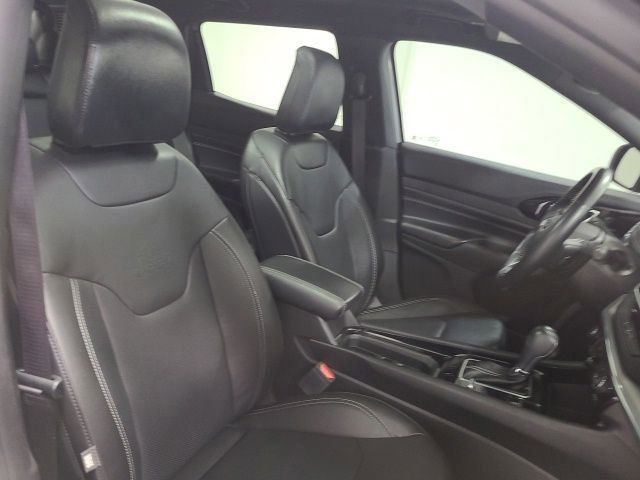 Used 2022 Billet Silver Metallic Clearcoat Jeep High Altitude image 16