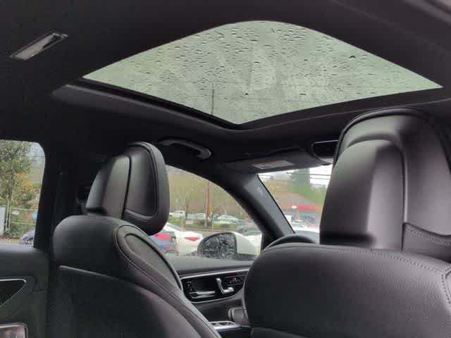 New 2026 Polar White Mercedes-Benz GLC 300 image 22