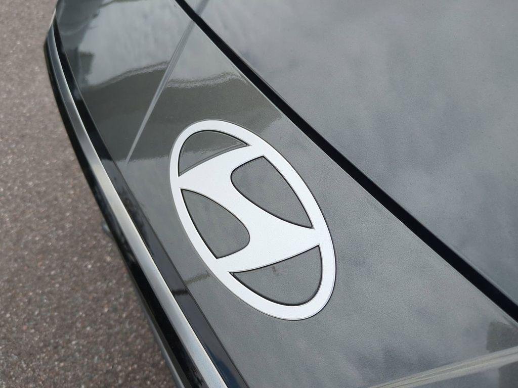 New 2026 Gray Hyundai Limited image 13
