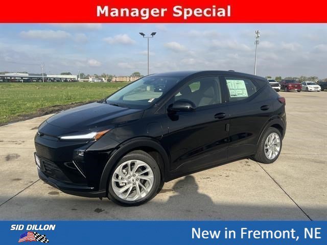 New 2027 Mosaic Black Metallic Chevrolet LT image 1