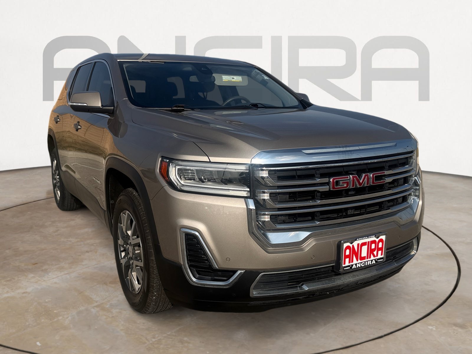 Used 2022 Light Stone Metallic GMC SLE image 4