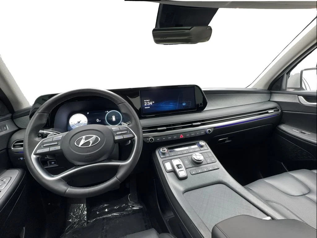 Used 2025 Silver Hyundai Limited image 37