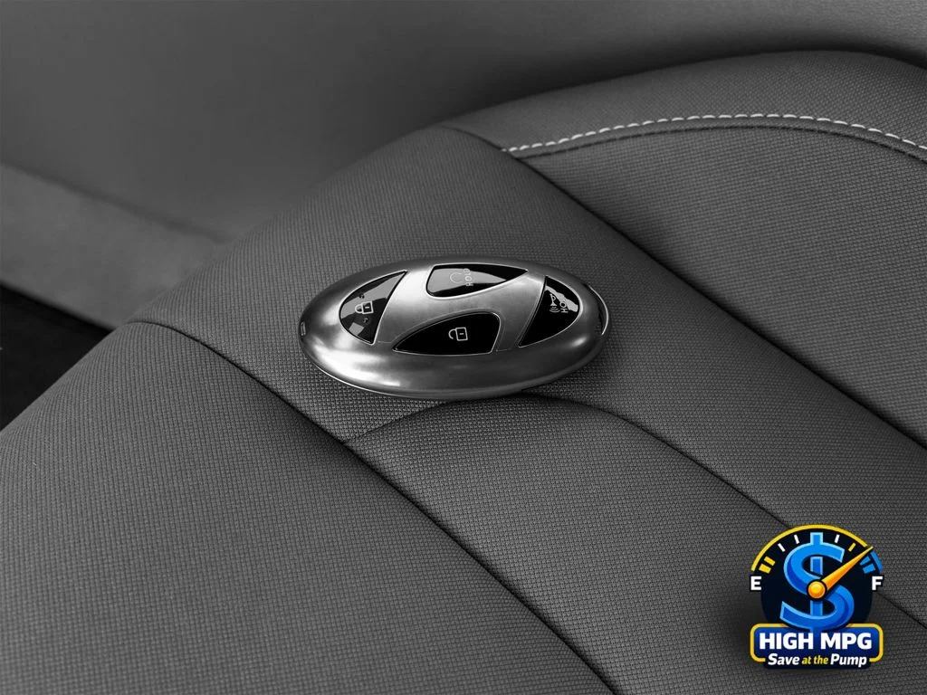 Used 2024 Red Hyundai SEL image 36