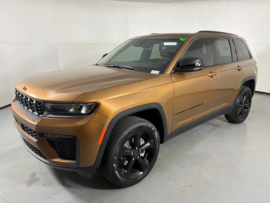 New 2027 Brown Jeep Limited image 4