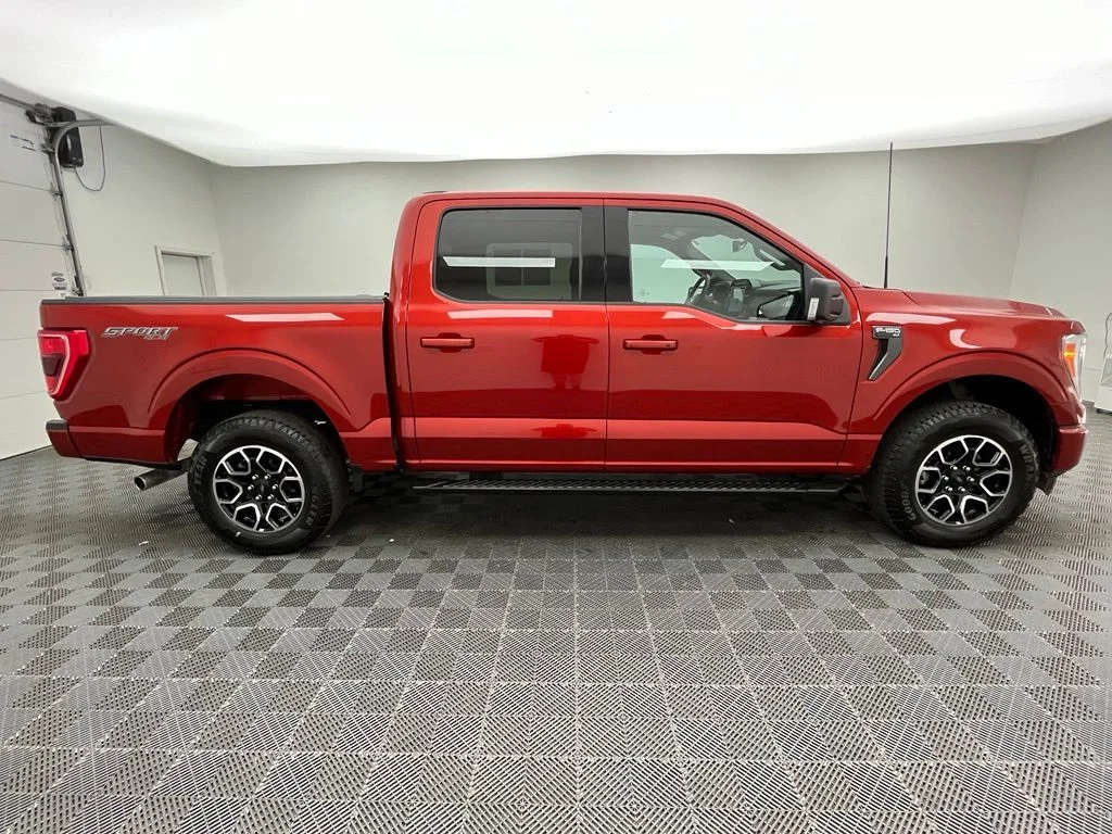 Used 2023 Red Ford XLT image 7