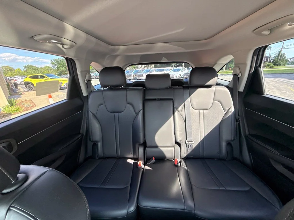 Used 2023 Silver Kia X-Line S image 27