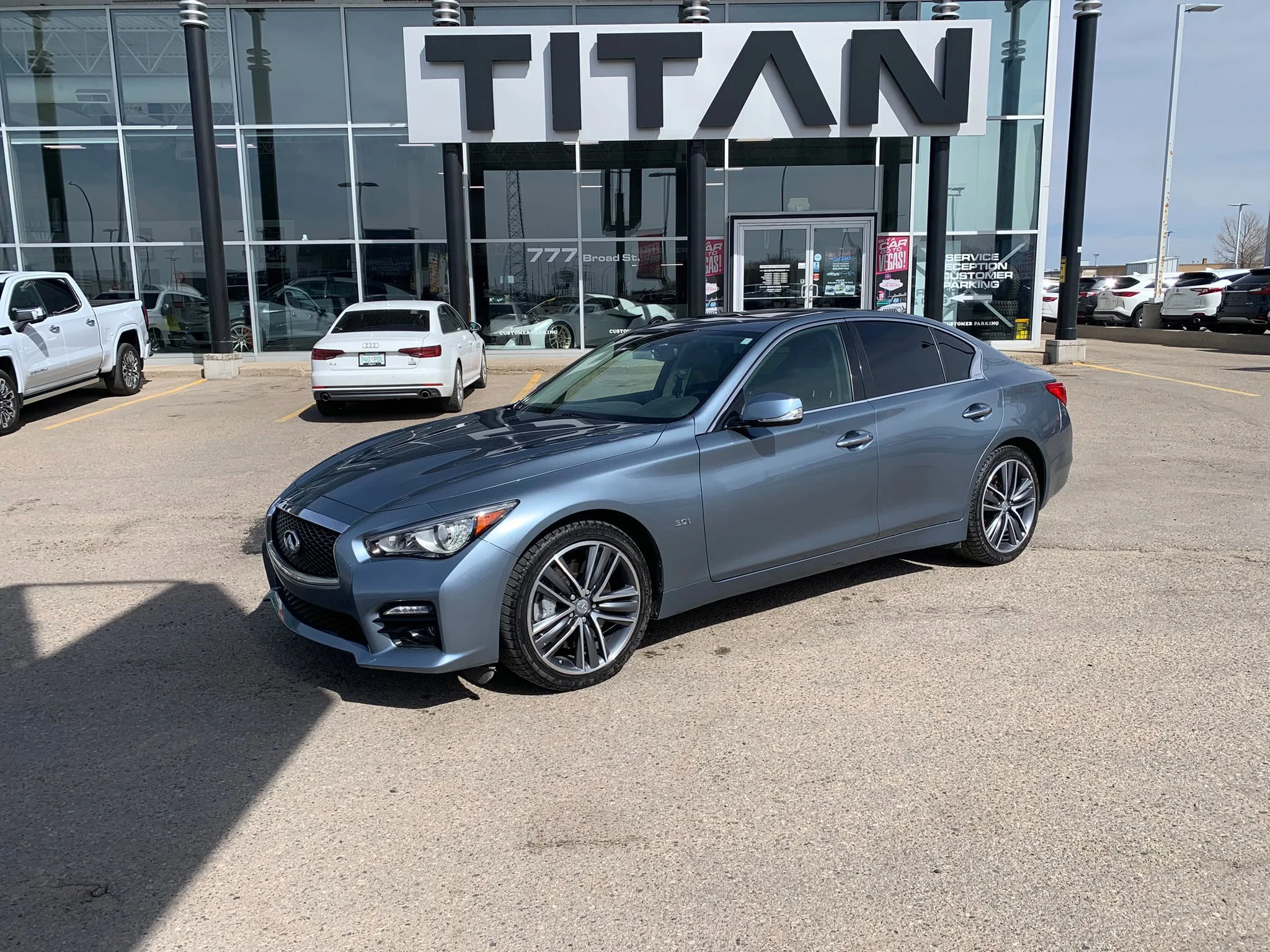 Certified Used 2017 Hagane Blue Metallic INFINITI 3.0T AWD*Hagane Blue | Remote Start | Nav | Htd Leather | Sunroof | BOSE Performance Series Audio image 2