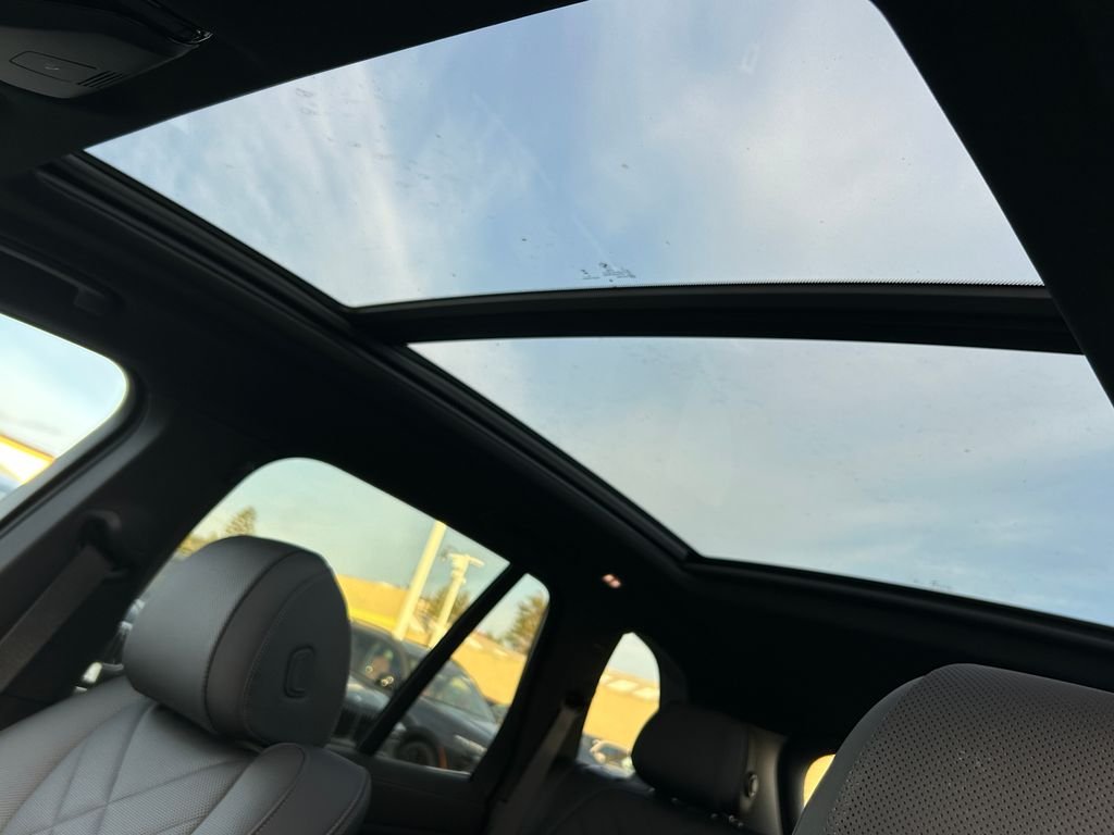 2026 BMW X5 50e - Photo 16