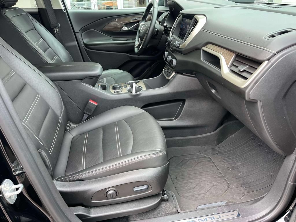 Certified Used 2023 Ebony Twilight Metallic GMC Denali image 23