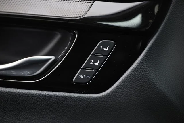 2025 Honda CR-V EX-L - Photo 16