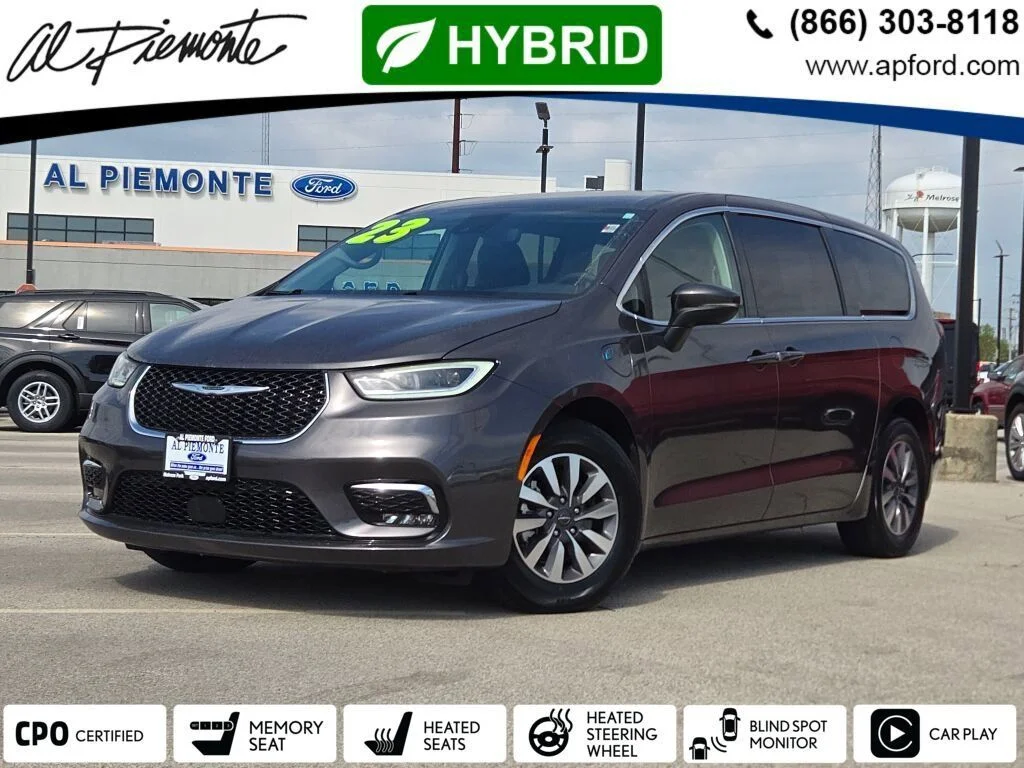 2023 Chrysler Pacifica Hybrid Touring L