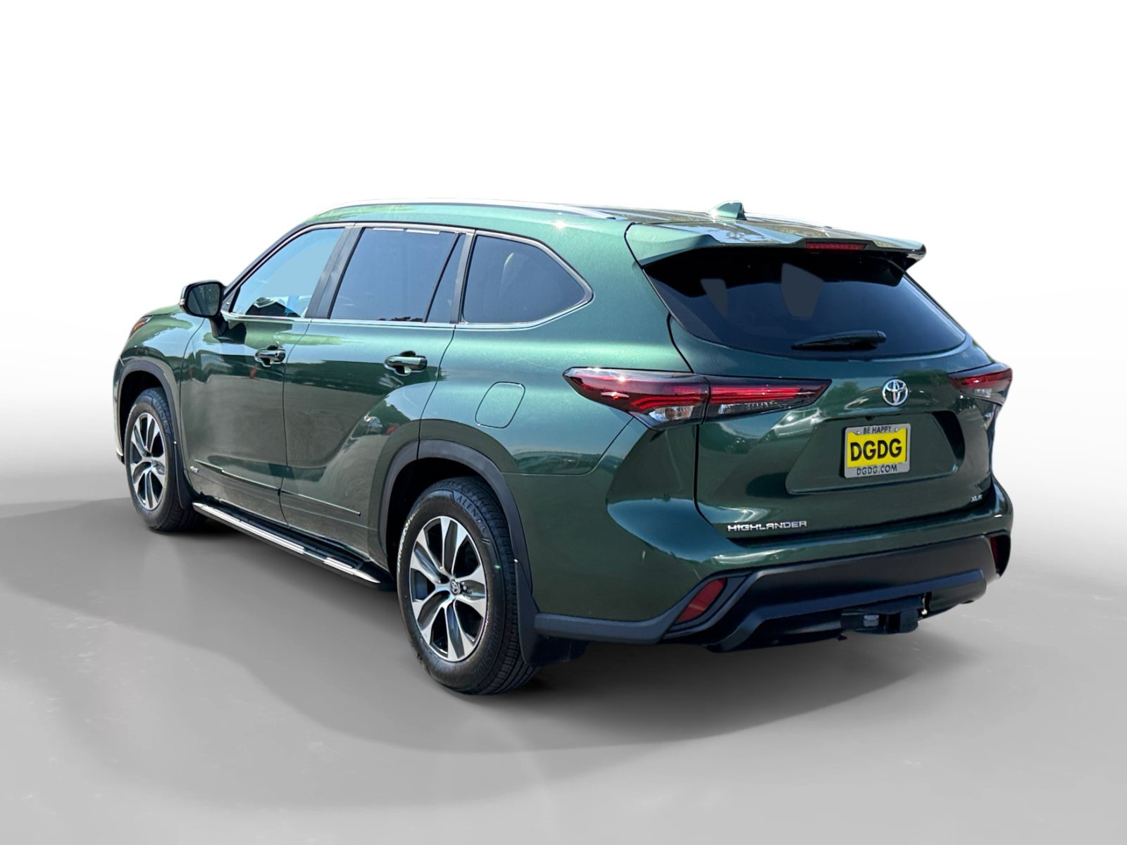 Used 2025 Cypress Toyota XLE image 3