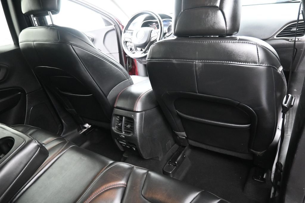 Used 2020 Velvet Red Pearlcoat Jeep Trailhawk image 24