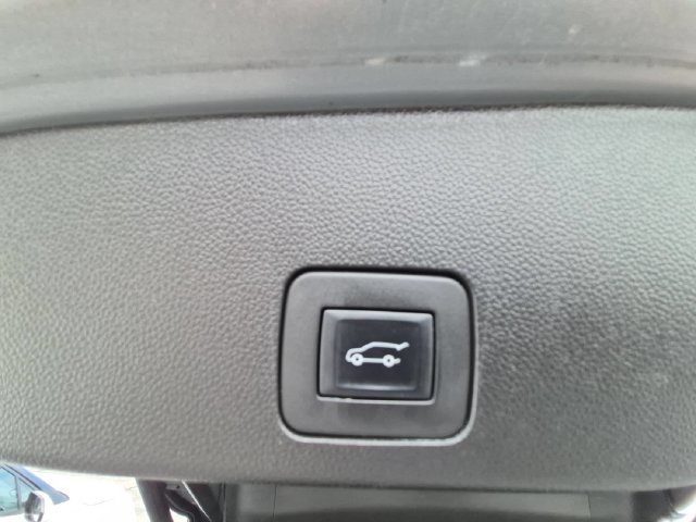 Used 2023 MOONSTONE GRAY METALLIC Buick Select image 26