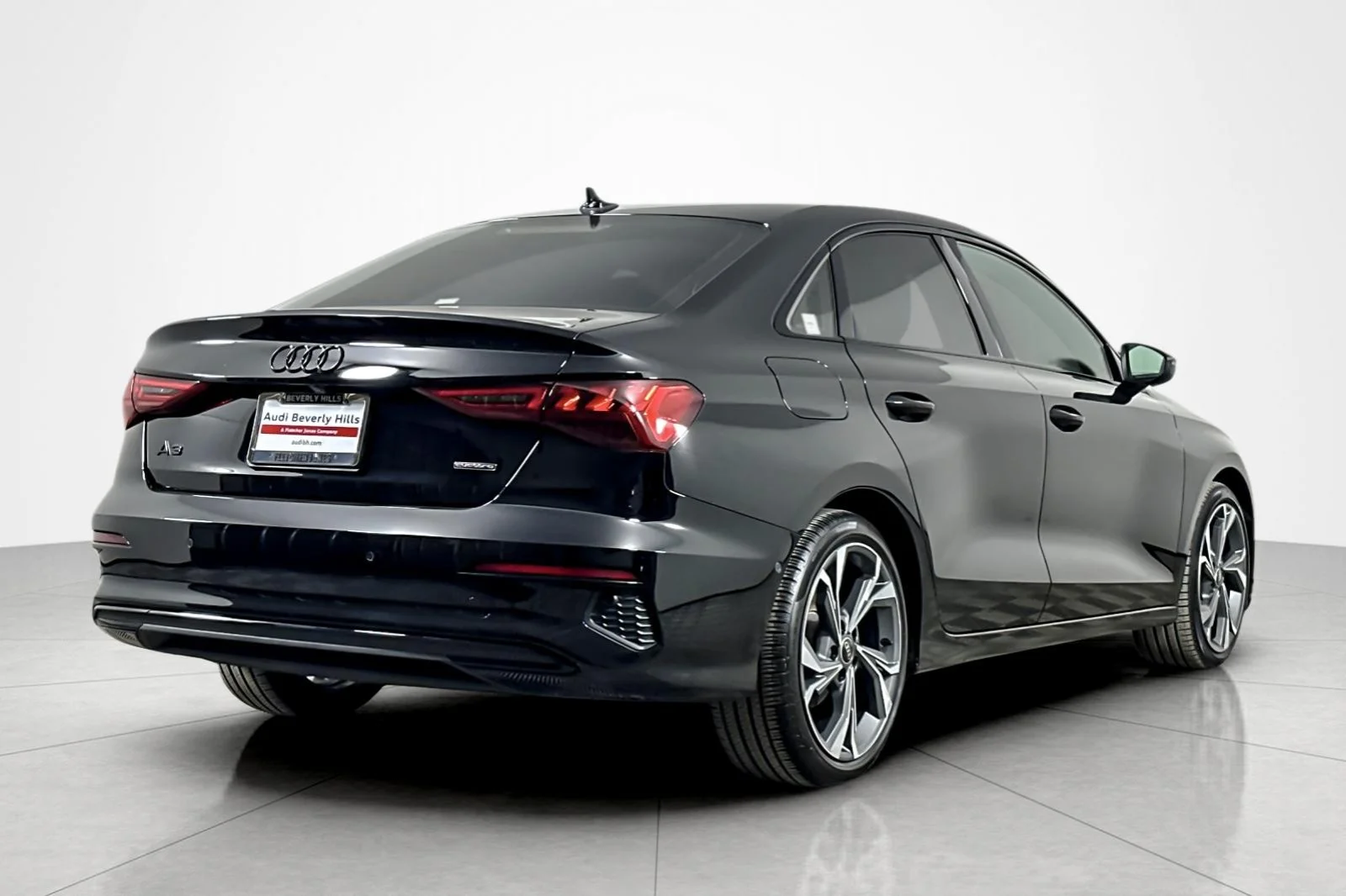 Used 2023 Brilliant Black Audi Premium 40 TFSI quattro image 5