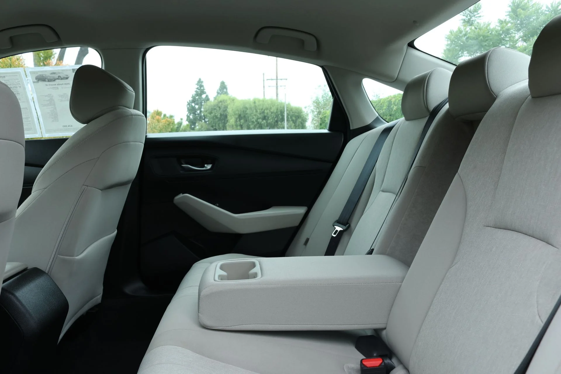 Used 2024  Honda LX image 18