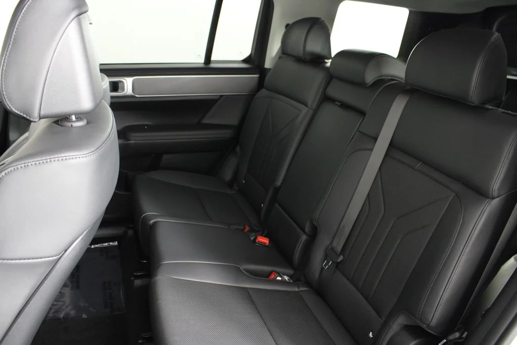 Used 2026 White Hyundai SEL image 22