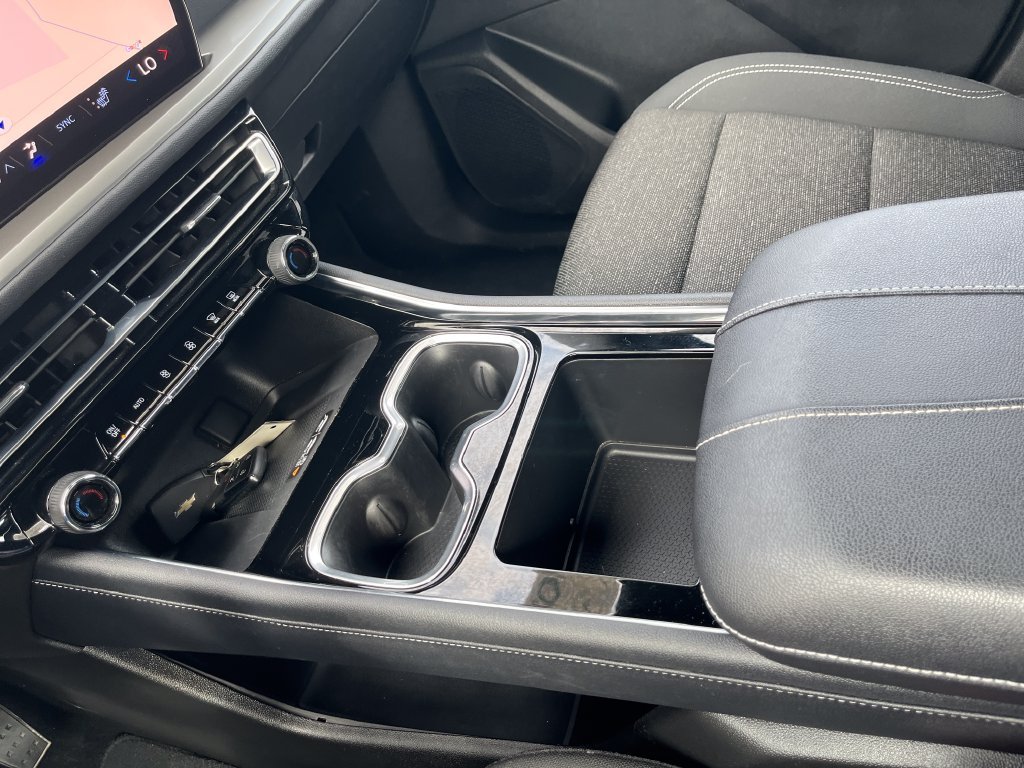 Used 2025 Gray Chevrolet LT image 21