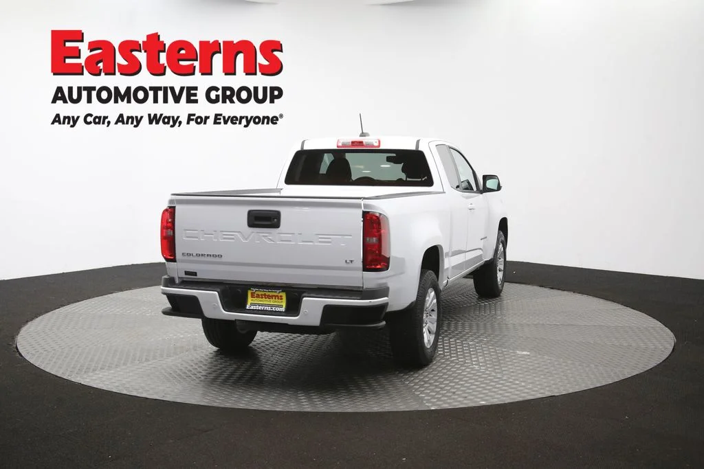Used 2022 White Chevrolet LT image 39