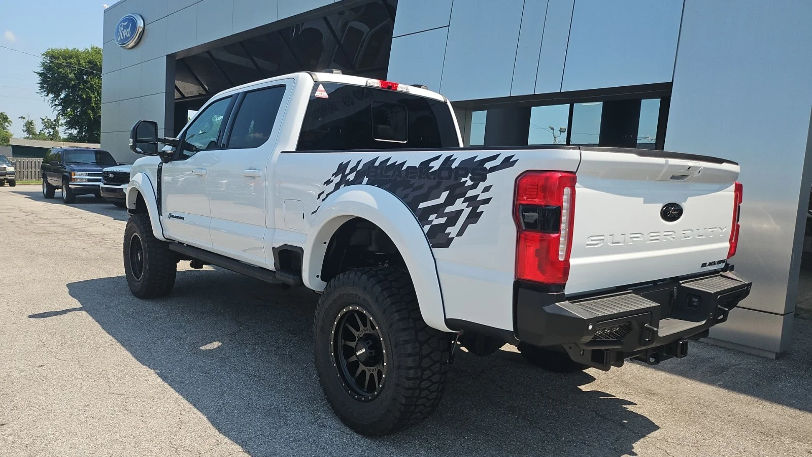 New 2026 Oxford White Ford Black Ops 4WD image 3