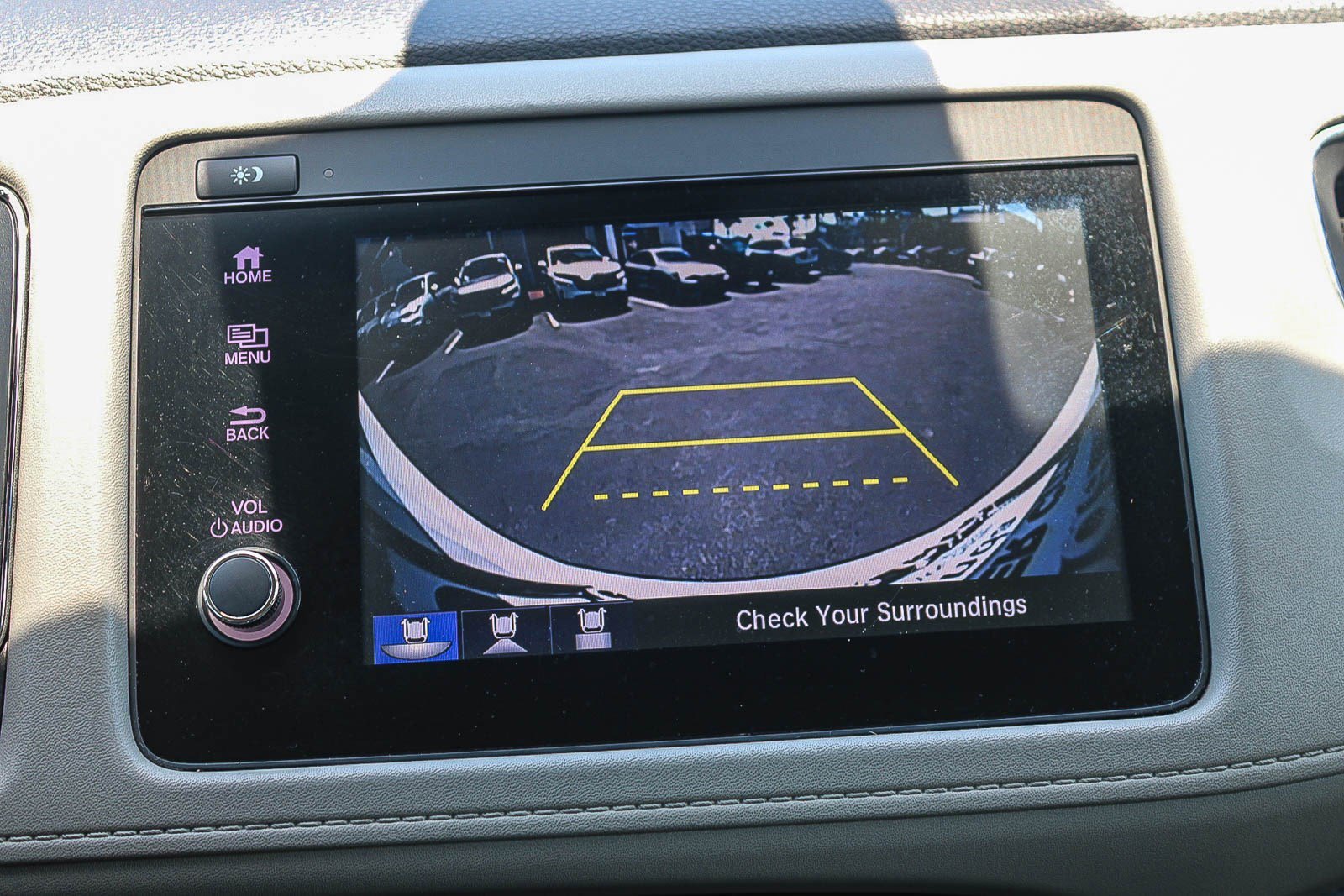Used 2019 Platinum White Pearl Honda Touring image 24