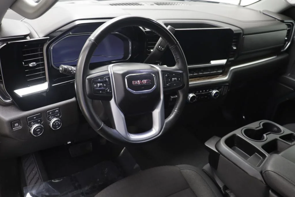 Used 2024 Titanium Rush Metallic GMC SLE image 7