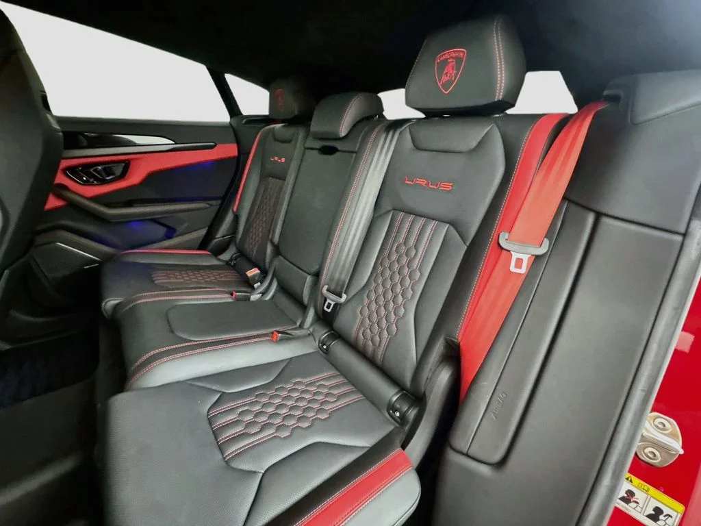 Used 2023 Red Lamborghini S image 26