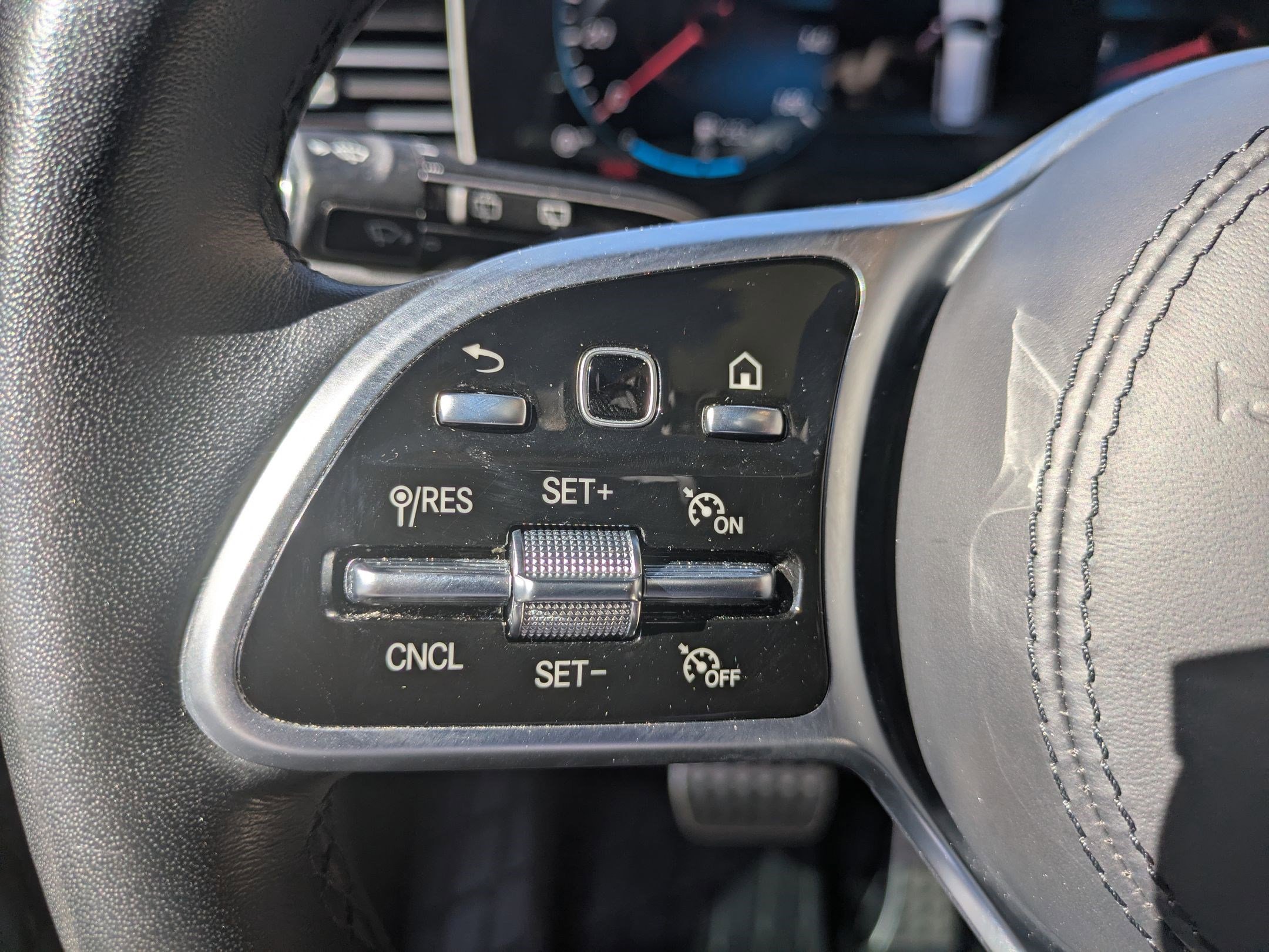 Certified Used 2023 Black Mercedes-Benz 4MATIC® image 17