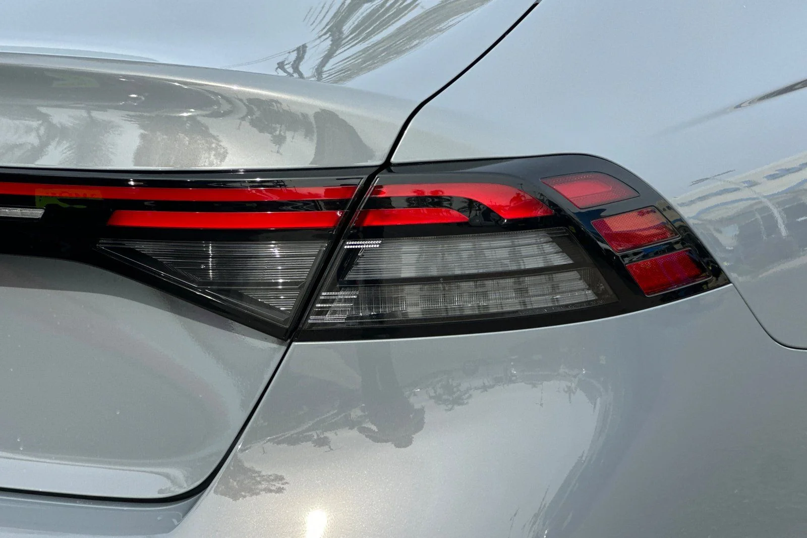New 2026 Urban Gray Pearl Honda SE image 31