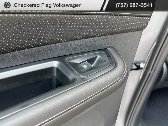 New 2026 Silver Volkswagen 2.0T SE w/Technology image 27