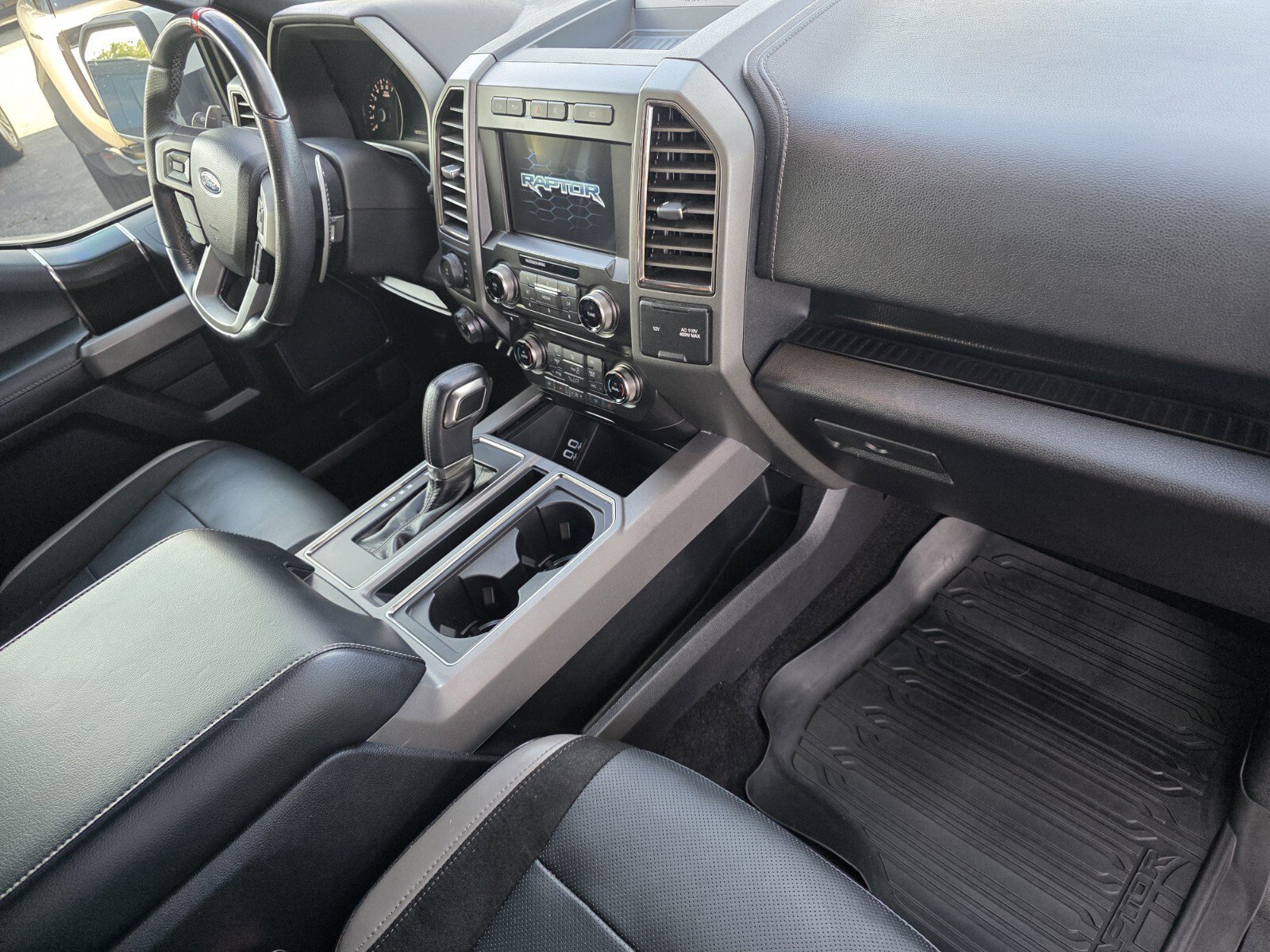 Used 2017 Oxford White Ford Raptor image 29