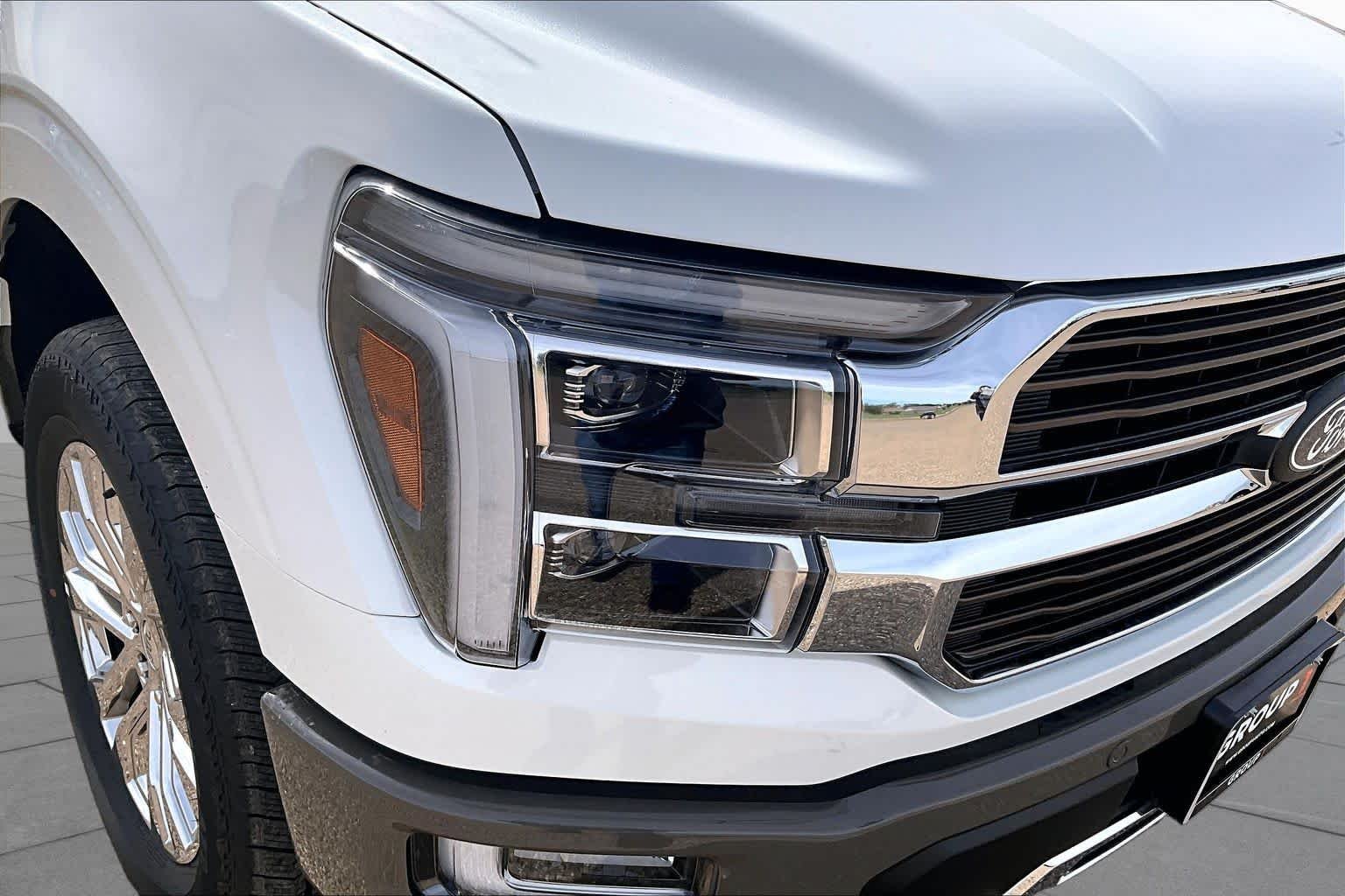 New 2026 Star White Metallic Tri-Coat Ford King Ranch® image 13