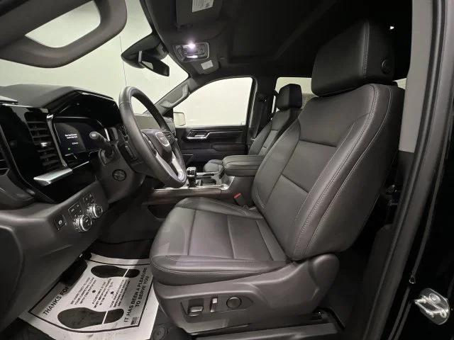 New 2026 Onyx Black GMC SLT image 20