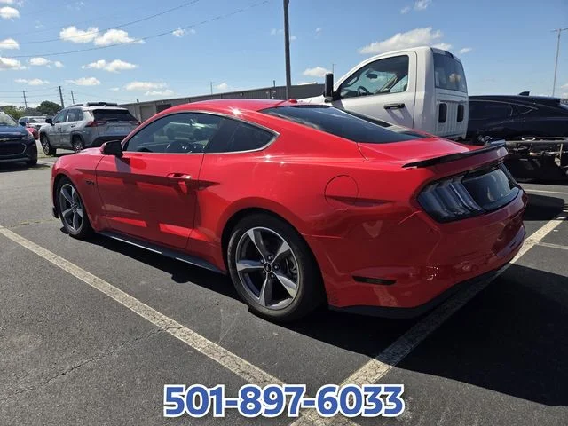 Used 2019 Red Ford GT image 3