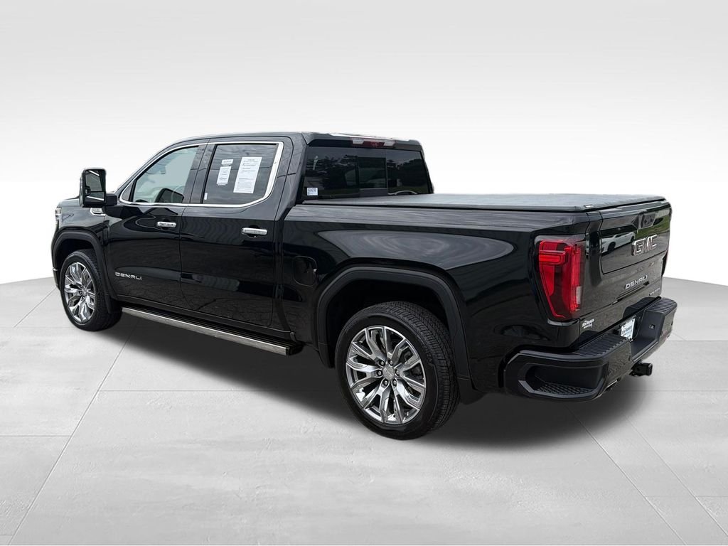 Used 2025 Black GMC Denali image 3
