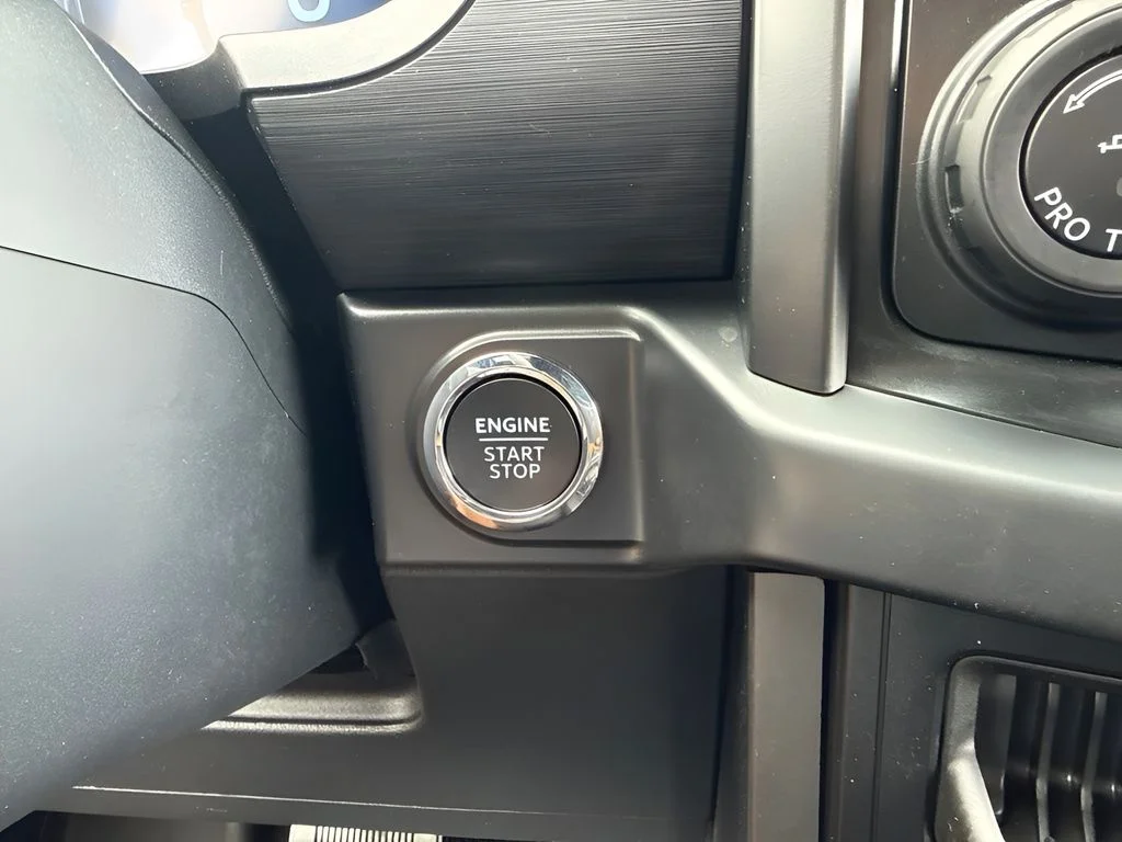 Used 2024 Black Ford XLT image 19