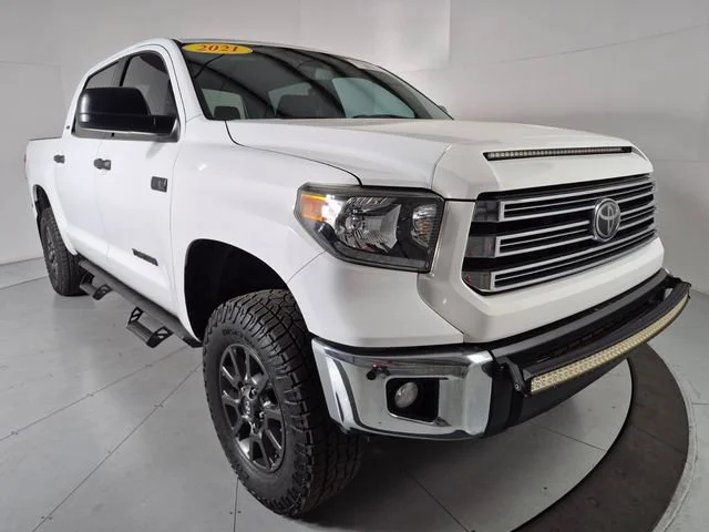 2021 Toyota Tundra SR5 - Photo 6