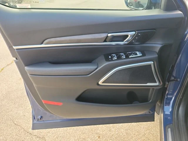 Used 2023 Black Kia SX X-Line image 22