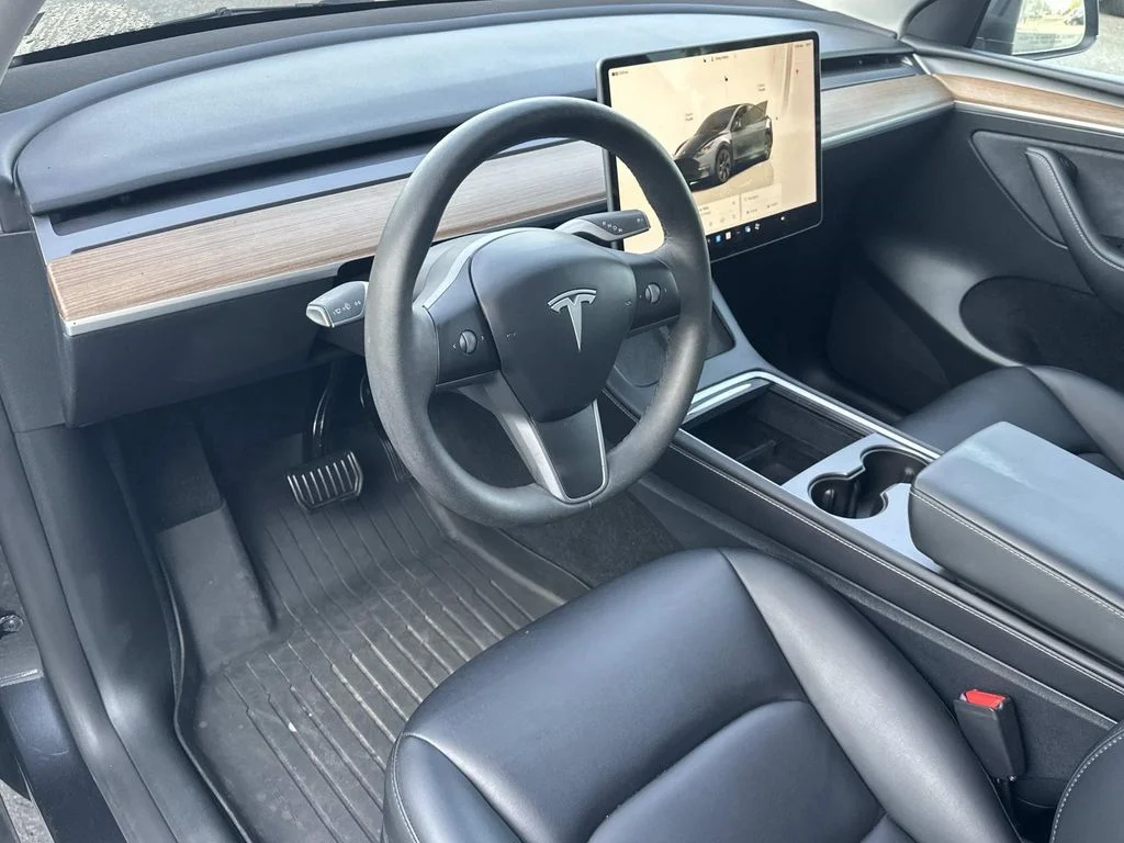 Used 2025 Tesla Model Y Long Range with VIN 7SAYGDEE0SF216495 for sale in Fredericksburg, VA