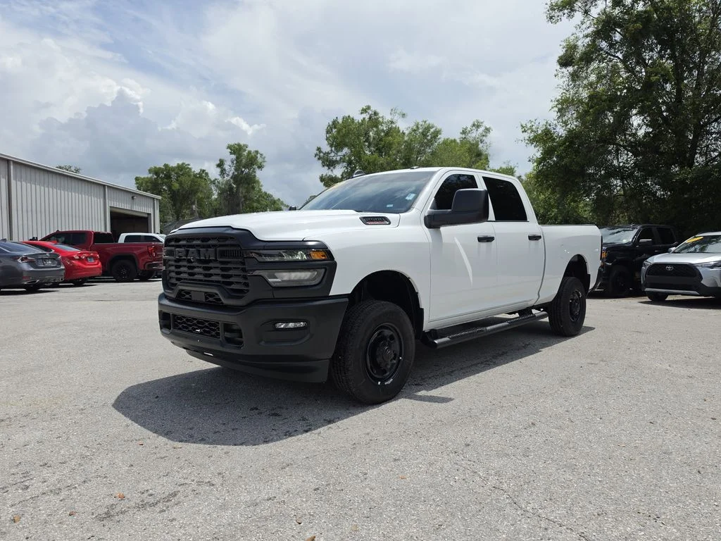New 2026 Bright White Clear-Coat Exterior Paint RAM Tradesman image 2