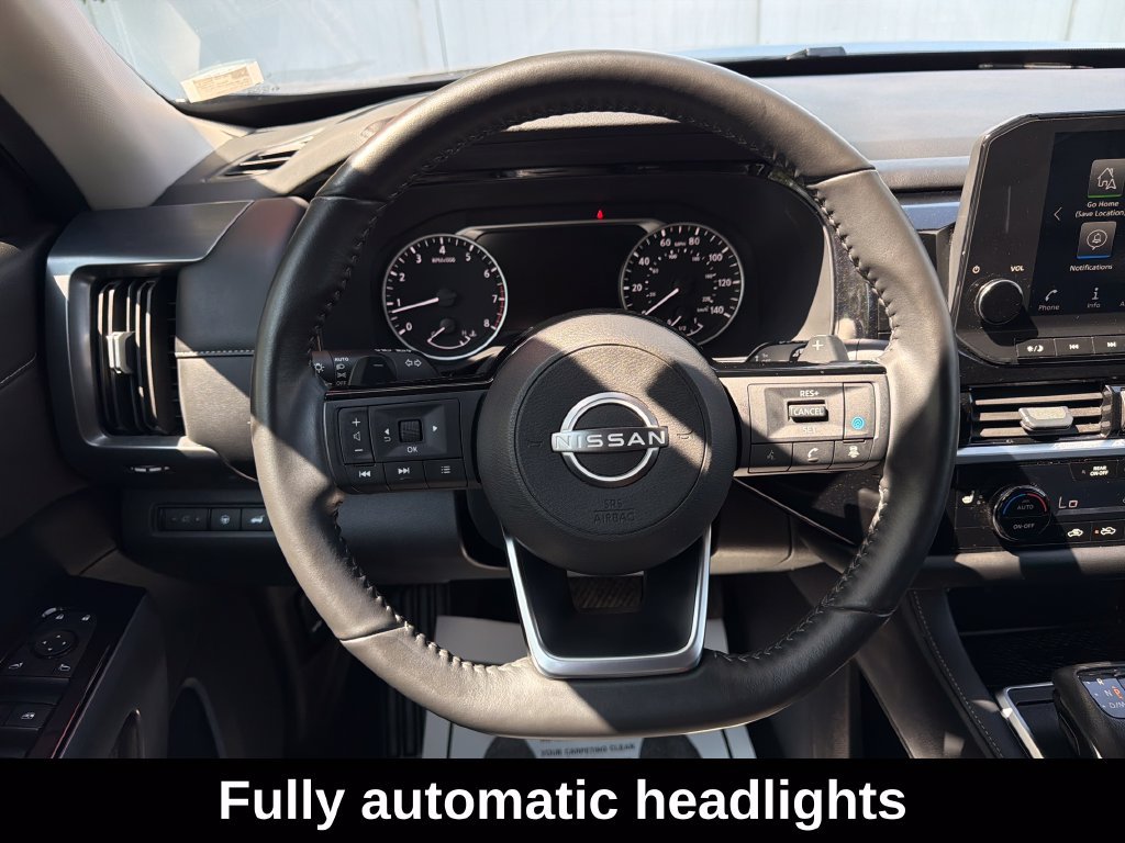 Used 2025 Gray Nissan SL image 17