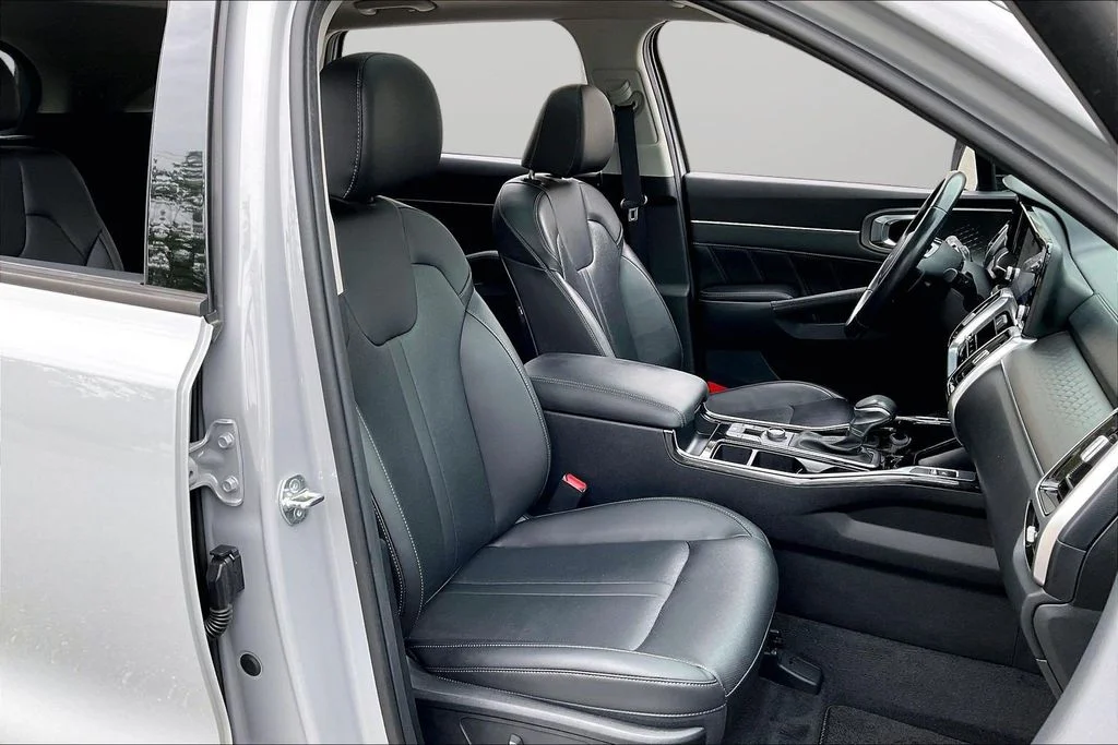 Used 2023 Gray Kia SX image 26