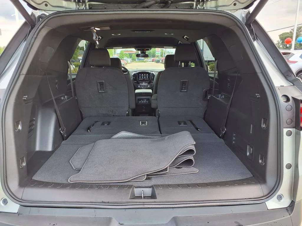 Used 2023 Gray Chevrolet LT image 13