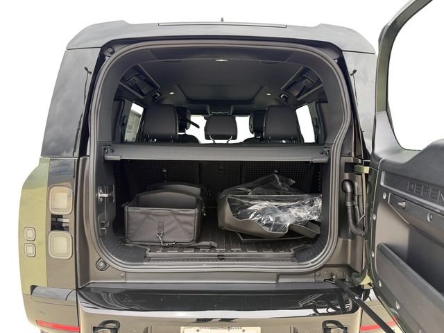 New 2026 Woolstone Green Land Rover X-Dynamic SE image 18