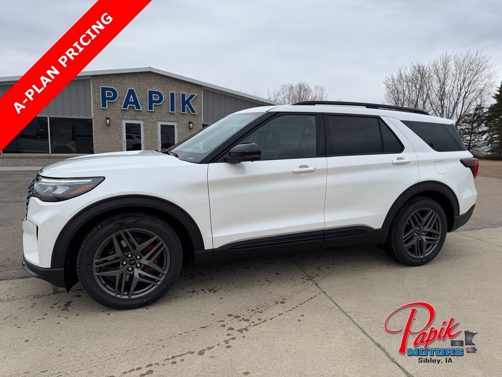 2026 Ford Explorer ST 4WD's photo