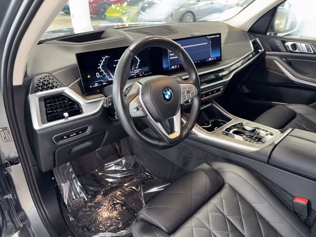 Used 2024 Skyscraper Grey Metallic BMW xDrive40i image 21