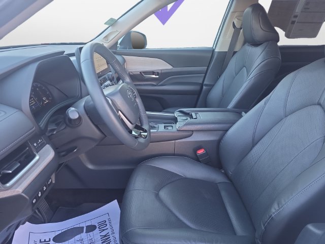 Certified Used 2024 Pearl Toyota Limited image 11