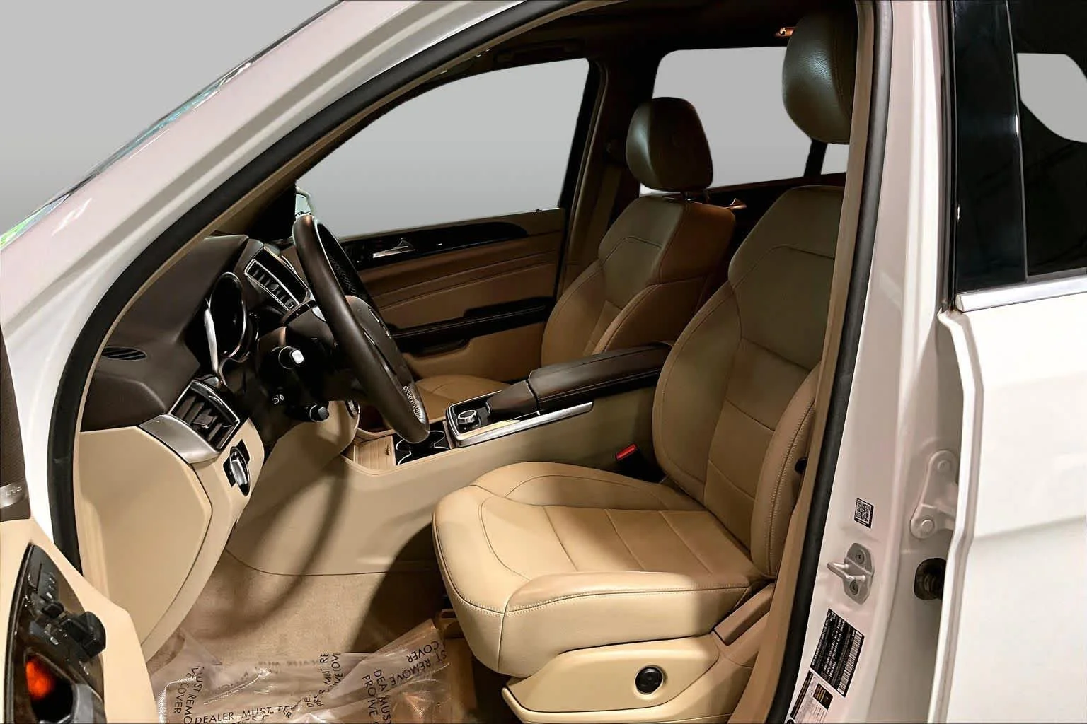 Used 2015 Polar White Mercedes-Benz ML 350 image 9
