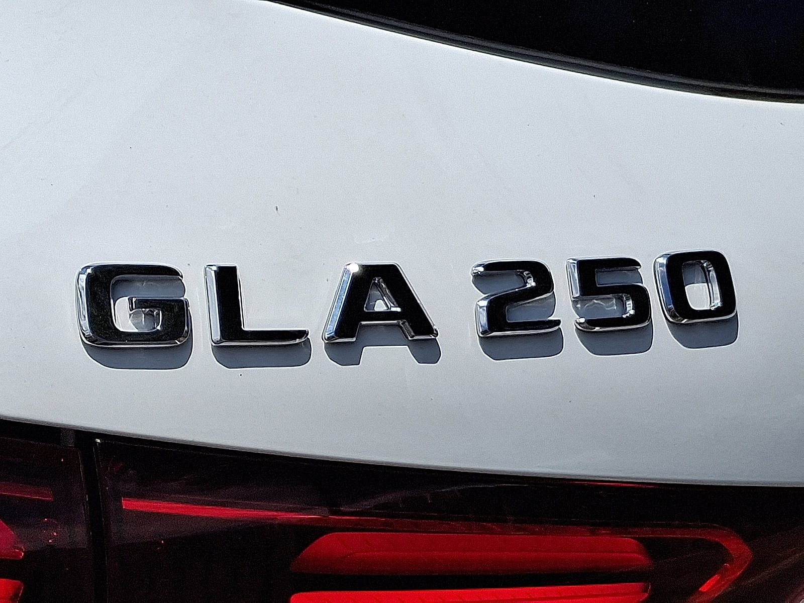 Certified Used 2026 Polar White Mercedes-Benz GLA 250 image 15