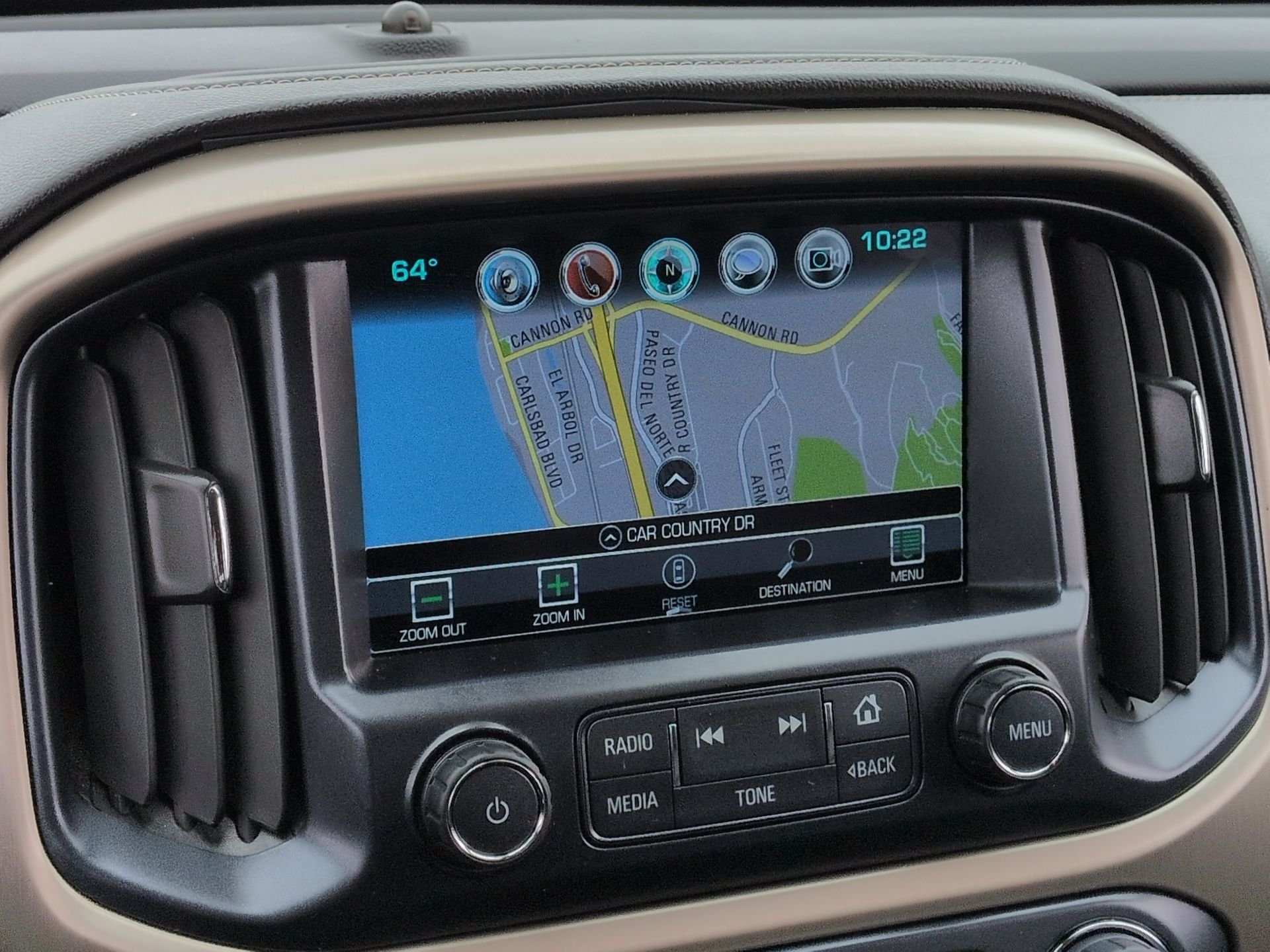 Used 2018 SUMMIT WHITE GMC 2WD Denali image 15